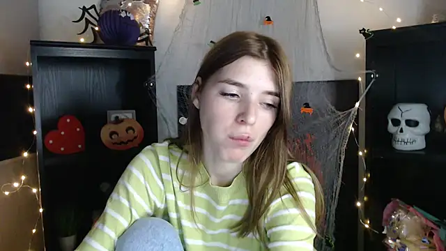 Snapshot of JuiceLips__ chatting on November 4, 3:11 pm JuiceLips online show from November 4, 3:11 pm