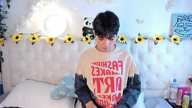 Snapshot of AleAurarashi chatting on January 9, 4:26 am AleAurarashi online show from January 9, 4:26 am