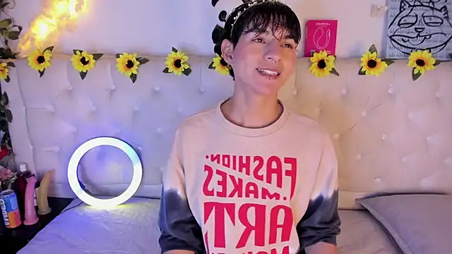 Snapshot of AleAurarashi chatting on February 9, 3:32 am AleAurarashi online show from February 9, 3:32 am