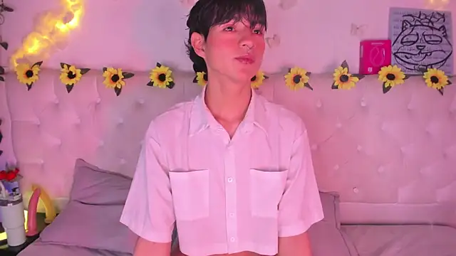 Snapshot of AleAurarashi chatting on February 20, 4:42 am AleAurarashi online show from February 20, 4:42 am