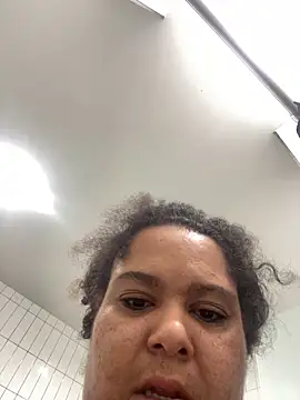 Snapshot of wishuhope4 chatting on October 17, 8:17 am wishuhope4 online show from October 17, 8:17 am