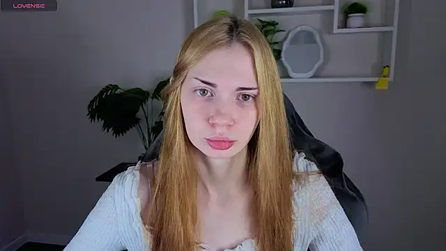 Snapshot of Jennie_Hunter chatting on May 5, 9:17 am Jennie Hunter online show from May 5, 9:17 am