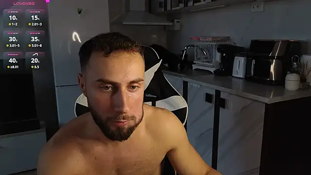 RyanStorm  online show from October 31, 3:13 pm