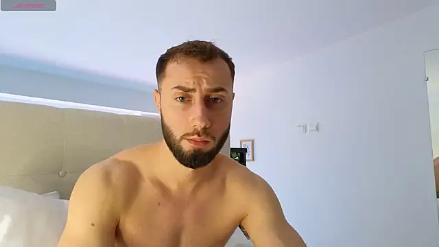 RyanStorm  online show from April 8, 9:53 am