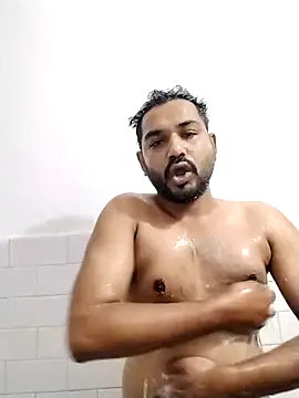 avi007p online show from December 15, 2:32 pm