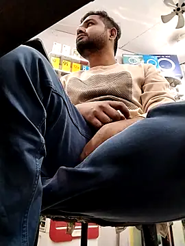 avi007p online show from February 4, 12:00 pm