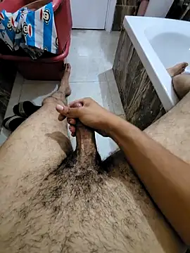 Snapshot of WelloffUpthrow chatting on September 27, 3:28 pm WelloffUpthrow online show from September 27, 3:28 pm