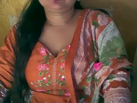 Snapshot of Saniya_K chatting on October 16, 6:47 am Saniya K online show from October 16, 6:47 am