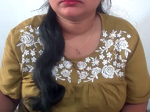 Saniya K online show from November 16, 1:33 am