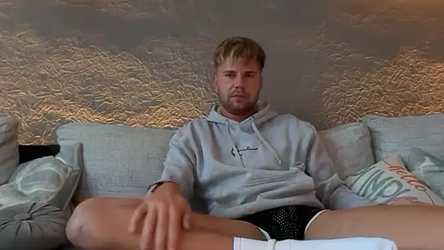 RioBlaze online show from September 18, 5:20 am