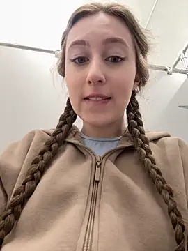 FroggyAnna online show from March 17, 3:26 pm