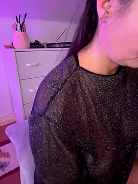 Snapshot of TheNaturalistX chatting on September 22, 12:40 pm TheNaturalistX online show from September 22, 12:40 pm