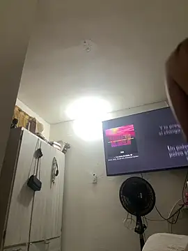 skullvalu online show from April 11, 10:03 pm