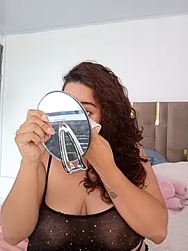 LoanaSantos online show from April 17, 8:56 pm