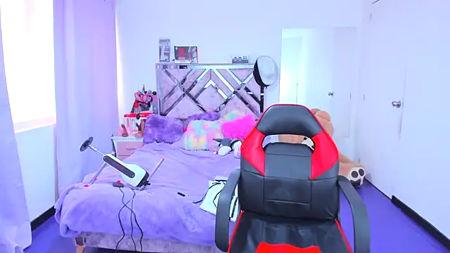 Luna Analya online show from February 7, 2:54 pm