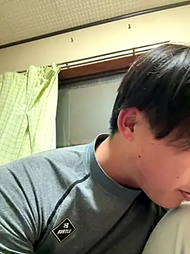 Snapshot of shoma2003 chatting on November 17, 11:27 am shoma2003 online show from November 17, 11:27 am