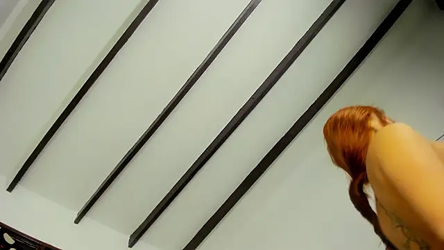 Rihanna hotx online show from December 17, 3:45 am