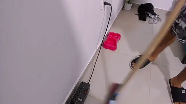 Rihanna hotx online show from December 21, 3:35 am