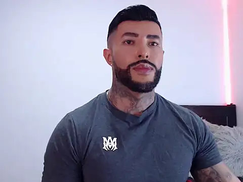 andrea de lucaa online show from October 12, 3:38 am