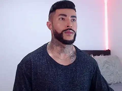 andrea de lucaa online show from October 23, 3:50 am