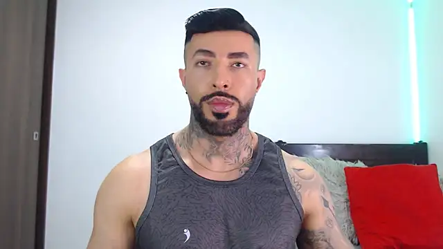 andrea de lucaa online show from February 7, 3:54 am