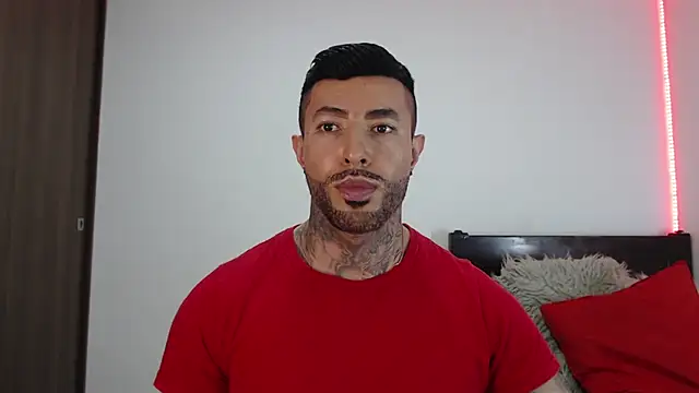 andrea de lucaa online show from March 5, 2:29 am