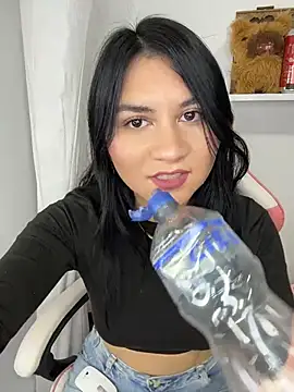 Snapshot of sofi_sweet_7 chatting on June 30, 7:59 pm sofi sweet 7 online show from June 30, 7:59 pm