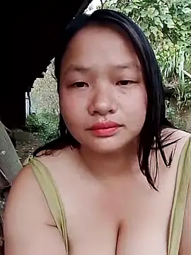 Snapshot of girl-babi chatting on September 28, 8:52 am girl-babi online show from September 28, 8:52 am