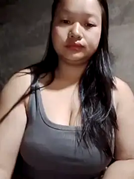 Snapshot of girl-babi chatting on December 14, 2:39 am girl-babi online show from December 14, 2:39 am