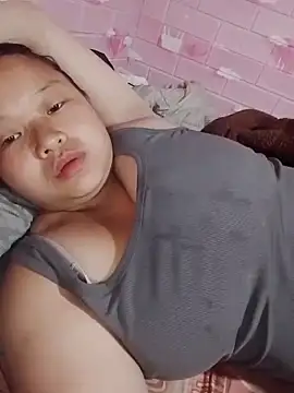 girl-babi online show from April 13, 1:05 pm