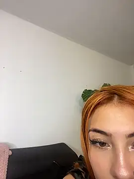 Isabella18 pink online show from April 11, 1:43 am