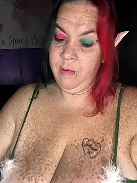 Courdles online show from December 4, 10:35 am