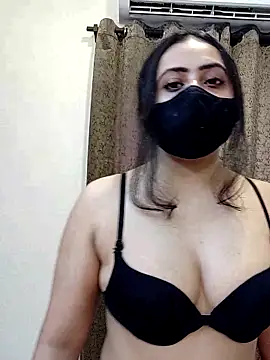 sexy aaliya hamidi online show from September 26, 7:45 am