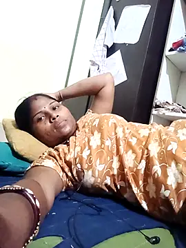 Snapshot of Sneha16 chatting on September 17, 4:52 pm Sneha16 online show from September 17, 4:52 pm