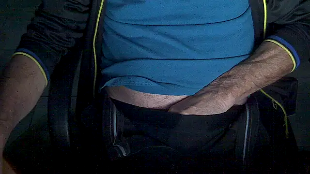 velikifant7 online show from April 4, 4:00 am