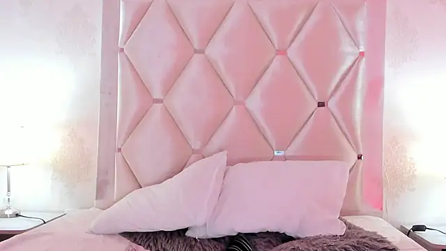 Snapshot of SeleneCarter chatting on February 6, 12:04 am SeleneCarter online show from February 6, 12:04 am