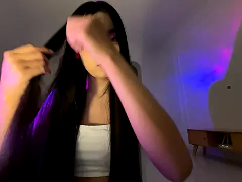 Snapshot of 77momomo chatting on September 14, 2:27 pm 77momomo online show from September 14, 2:27 pm