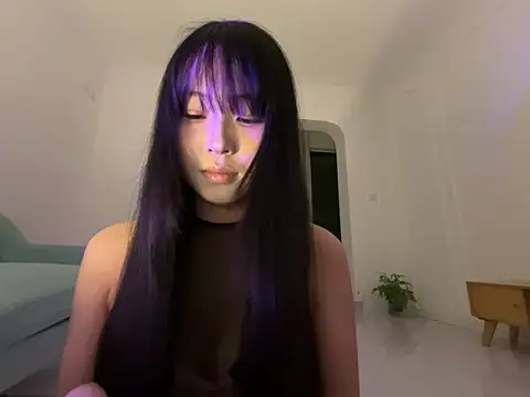 Snapshot of 77momomo chatting on November 11, 2:06 pm 77momomo online show from November 11, 2:06 pm