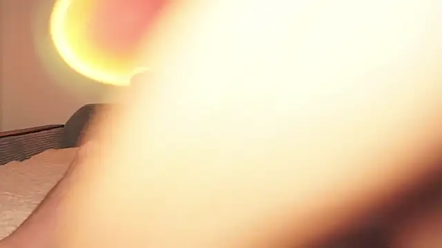 chriss alise online show from April 18, 7:01 am