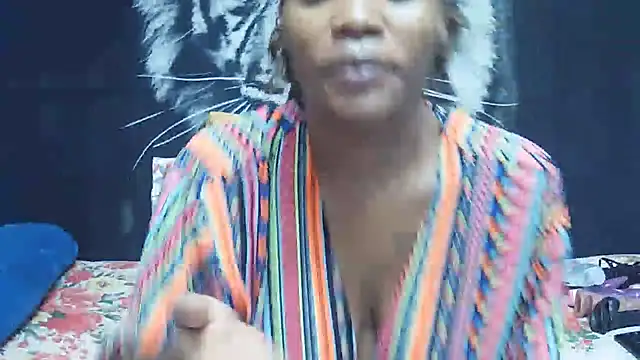 SweetPortableAmber online show from March 1, 2:08 pm