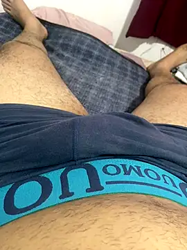 Snapshot of A-dvd-96 chatting on September 10, 7:36 pm A-dvd-96 online show from September 10, 7:36 pm