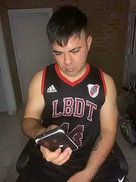 Snapshot of A-dvd-96 chatting on September 24, 5:11 am A-dvd-96 online show from September 24, 5:11 am