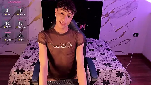 owen sexy25 online show from September 30, 8:36 pm