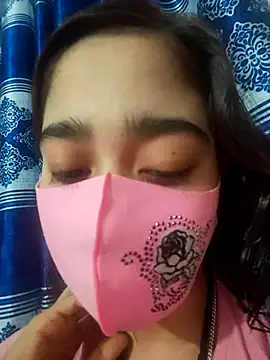 Snapshot of maya-Couple19 chatting on October 17, 6:21 pm maya-Couple19 online show from October 17, 6:21 pm