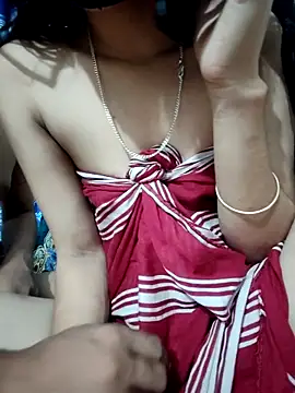 Snapshot of maya-Couple19 chatting on October 21, 6:08 pm maya-Couple19 online show from October 21, 6:08 pm