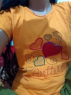 Snapshot of maya-Couple19 chatting on October 31, 6:09 pm maya-Couple19 online show from October 31, 6:09 pm