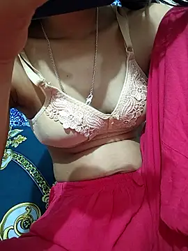 Snapshot of maya-Couple19 chatting on November 22, 6:18 pm maya-Couple19 online show from November 22, 6:18 pm