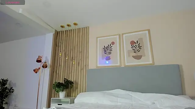 KiimJoi online show from November 16, 1:28 pm