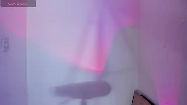Snapshot of Viioleett_cum chatting on February 16, 1:51 pm Viioleett cum online show from February 16, 1:51 pm