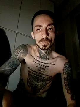 Robe420 online show from April 5, 8:06 pm